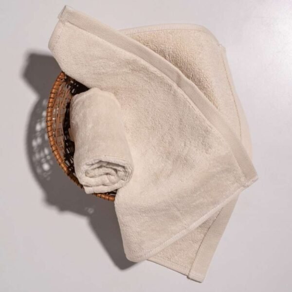 Welspun SPA Collection Face Towels – Luxurious Softness for Your Face (550 GSM)