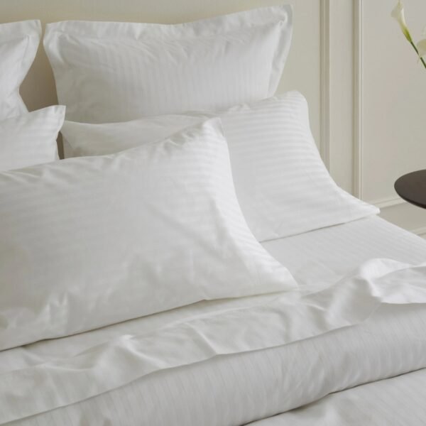 Welspun 320 Thread Count Satin Stripe Pillowcase (60% Cotton, 40% Polyester)
